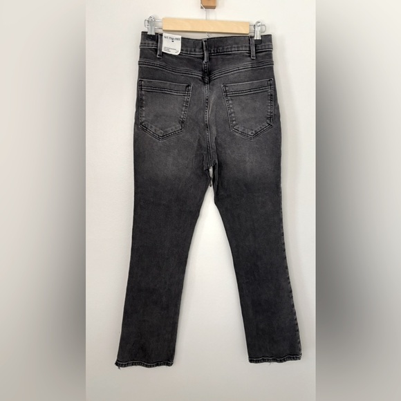 FP/ We The Free Low Maintenance Mid-Rise Flare Jeans NWT Size 29 Dark Horse - Picture 4 of 10